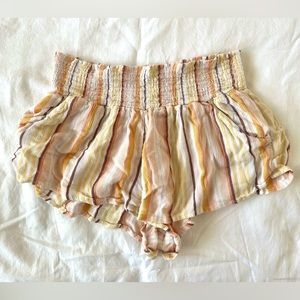 Billabong women’s striped shorts colorful size small flowy ruched waist
